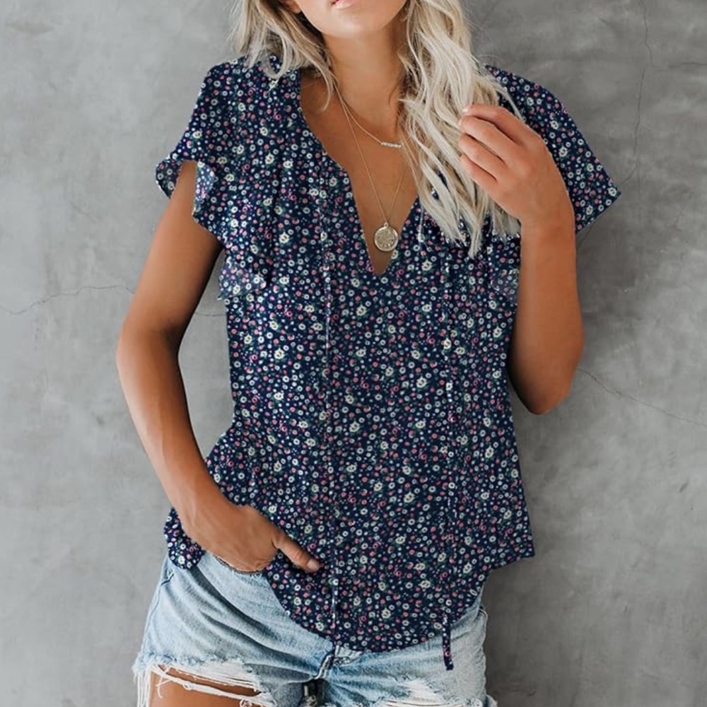 Floral Navy Women's Top NWOT XL